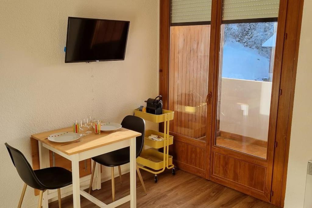 Appartement Le Montagnard à Mijoux Extérieur photo