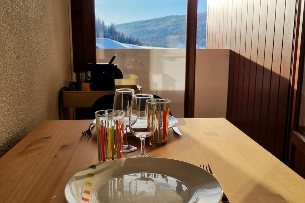 Appartement Le Montagnard à Mijoux Extérieur photo