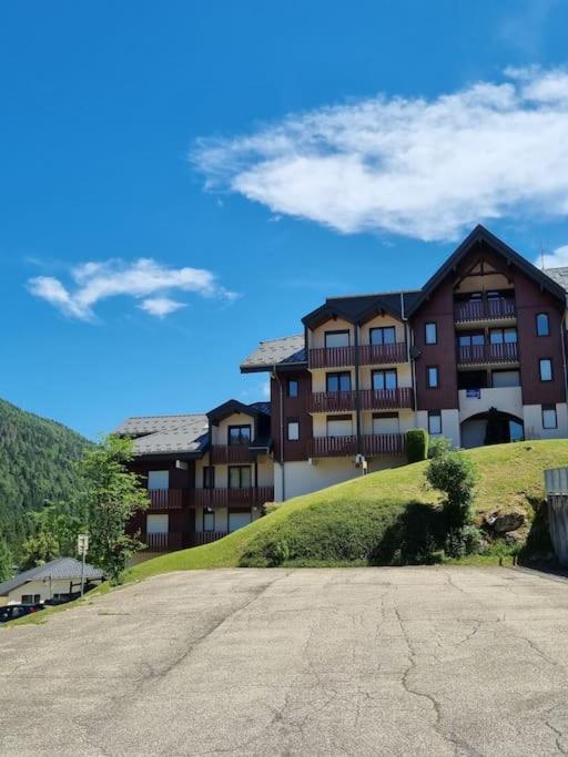 Appartement Le Montagnard à Mijoux Extérieur photo